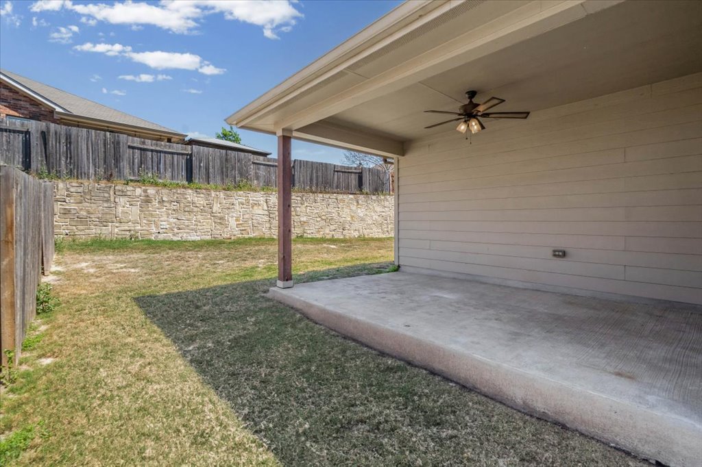 388 Pond View Pass Buda, TX 78610 - Photo 17 of 24