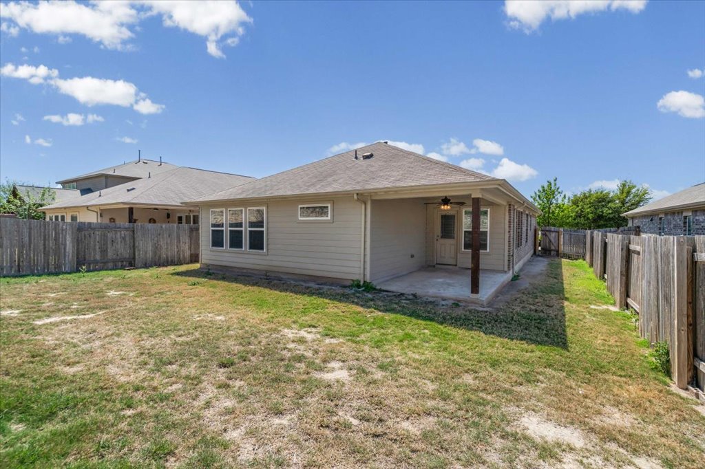 388 Pond View Pass Buda, TX 78610 - Photo 18 of 24