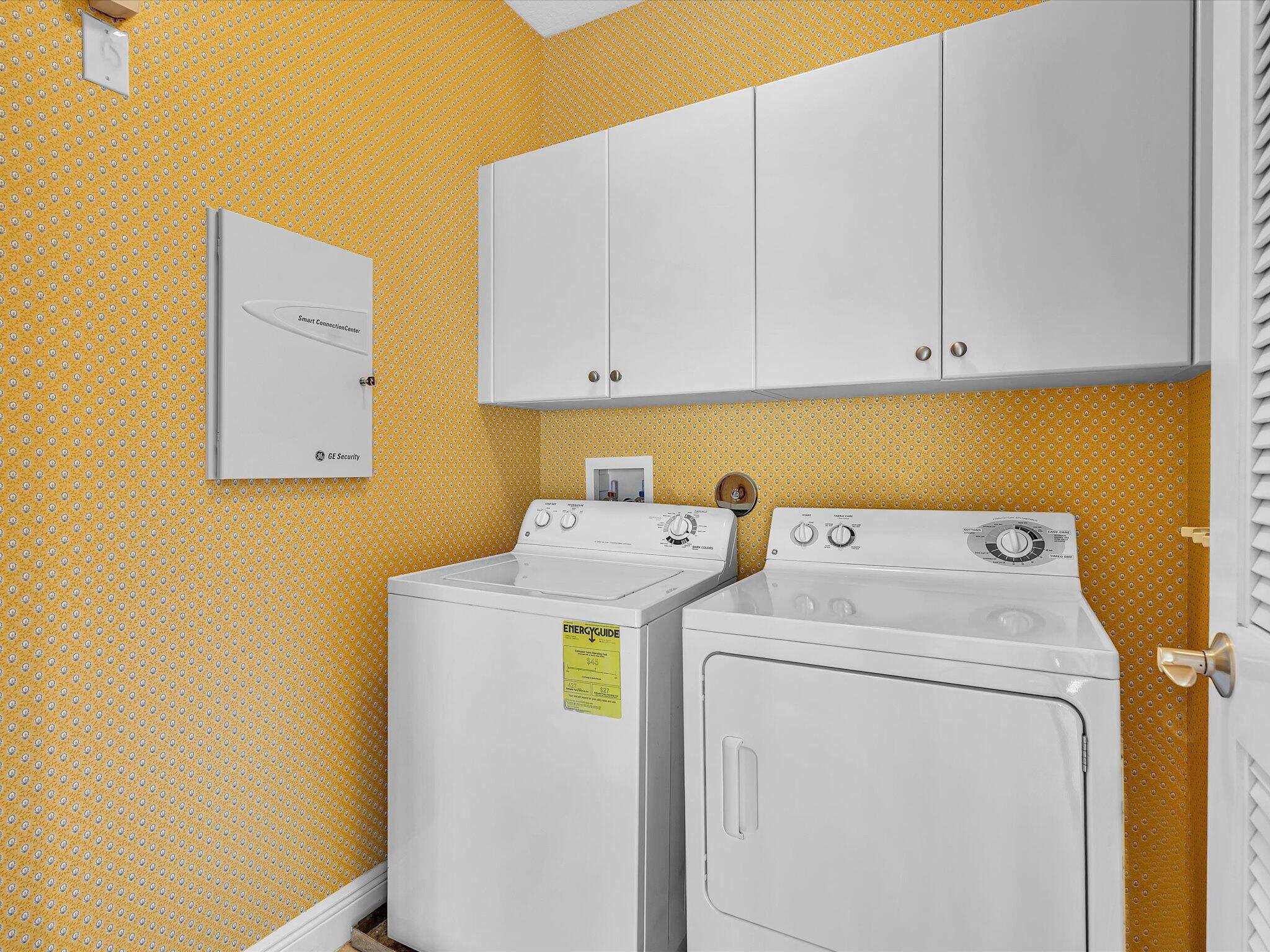 5575 Northeast Trieste Way Boca Raton, FL 33487 - Photo 33 of 38 Laundry