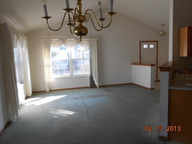 944 Garden Lane Homewood, IL 60430 - Photo 2 of 9