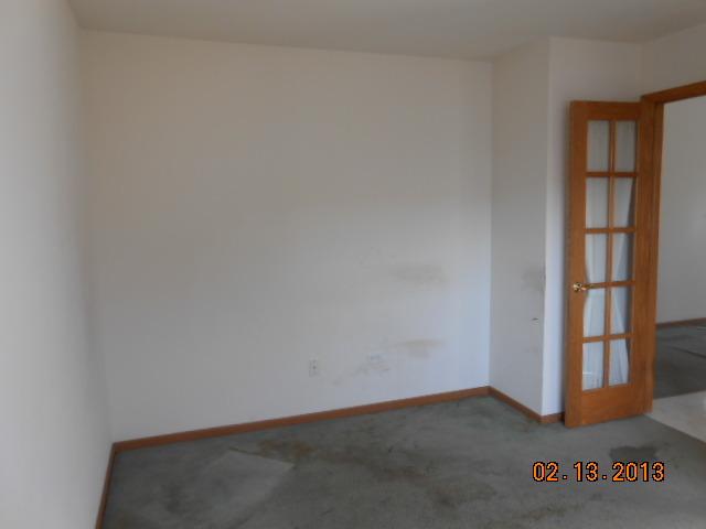 944 Garden Lane Homewood, IL 60430 - Photo 4 of 9