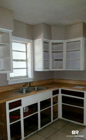 954 Kenny Street Mobile, AL 36606 - Photo 6 of 12