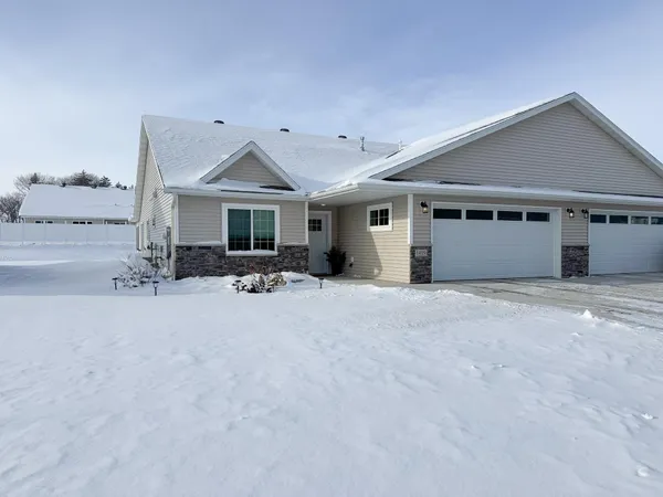 $392,000 | 1419 North Park Street, Fergus Falls, MN 56537
