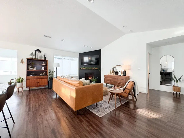 $395,000 | 1419 North Park Street, Fergus Falls, MN 56537