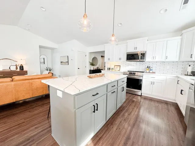 $395,000 | 1419 North Park Street, Fergus Falls, MN 56537