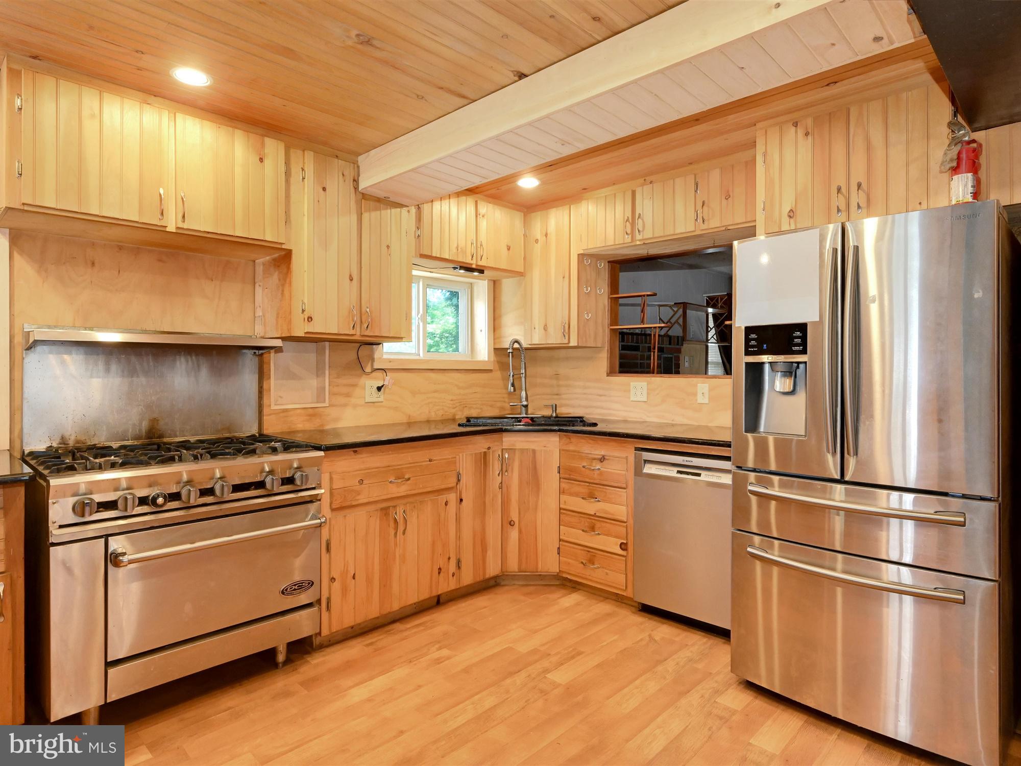 590 Suedberg Road Pine Grove, PA 17963 - Photo 4 of 28 Gallery Image 4