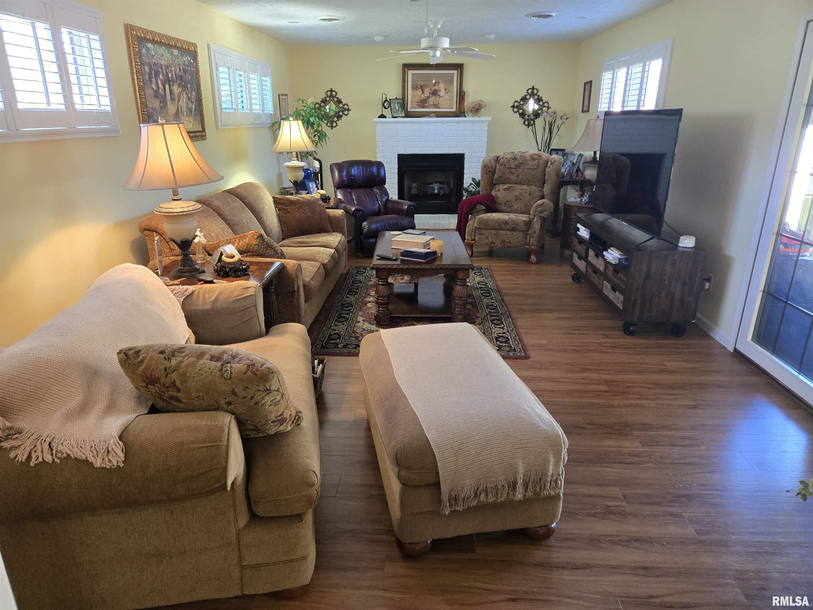 1708 Remington Road Marion, IL 62959 - Photo 7 of 25