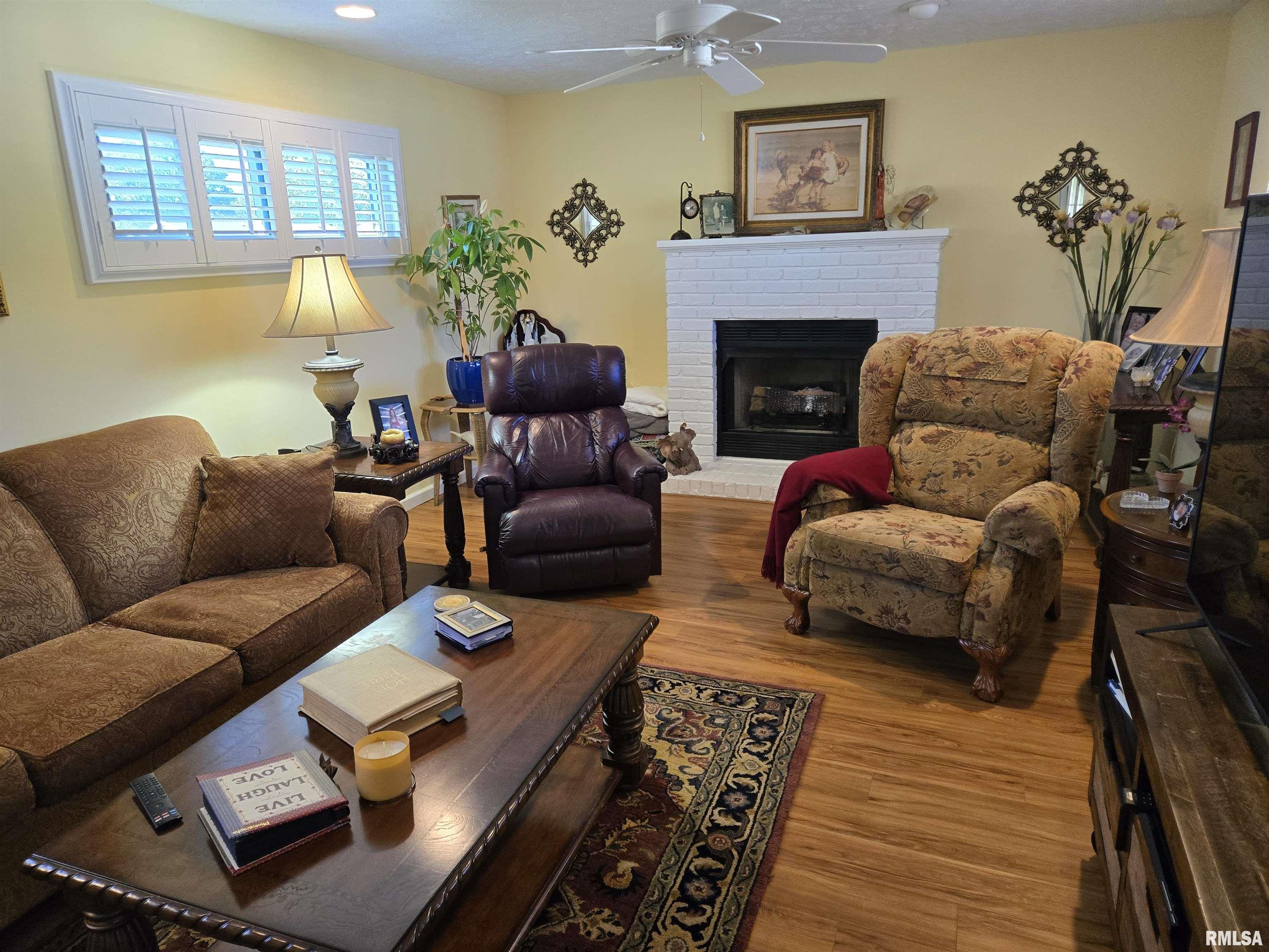 1708 Remington Road Marion, IL 62959 - Photo 8 of 25