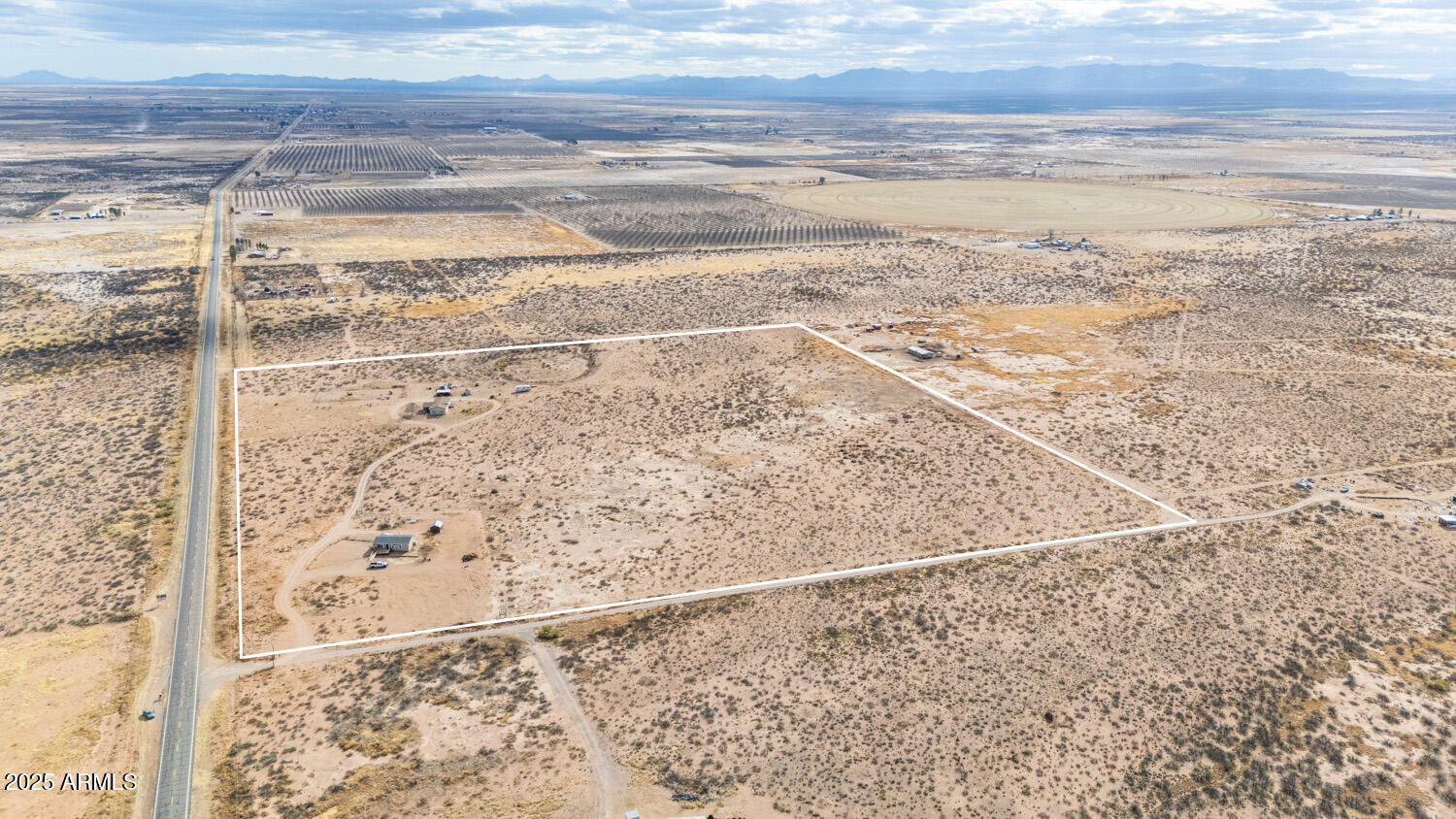 11240 Highway 191 Elfrida, AZ 85610 - Photo 4 of 61 11240-252-hwy191-2-lines