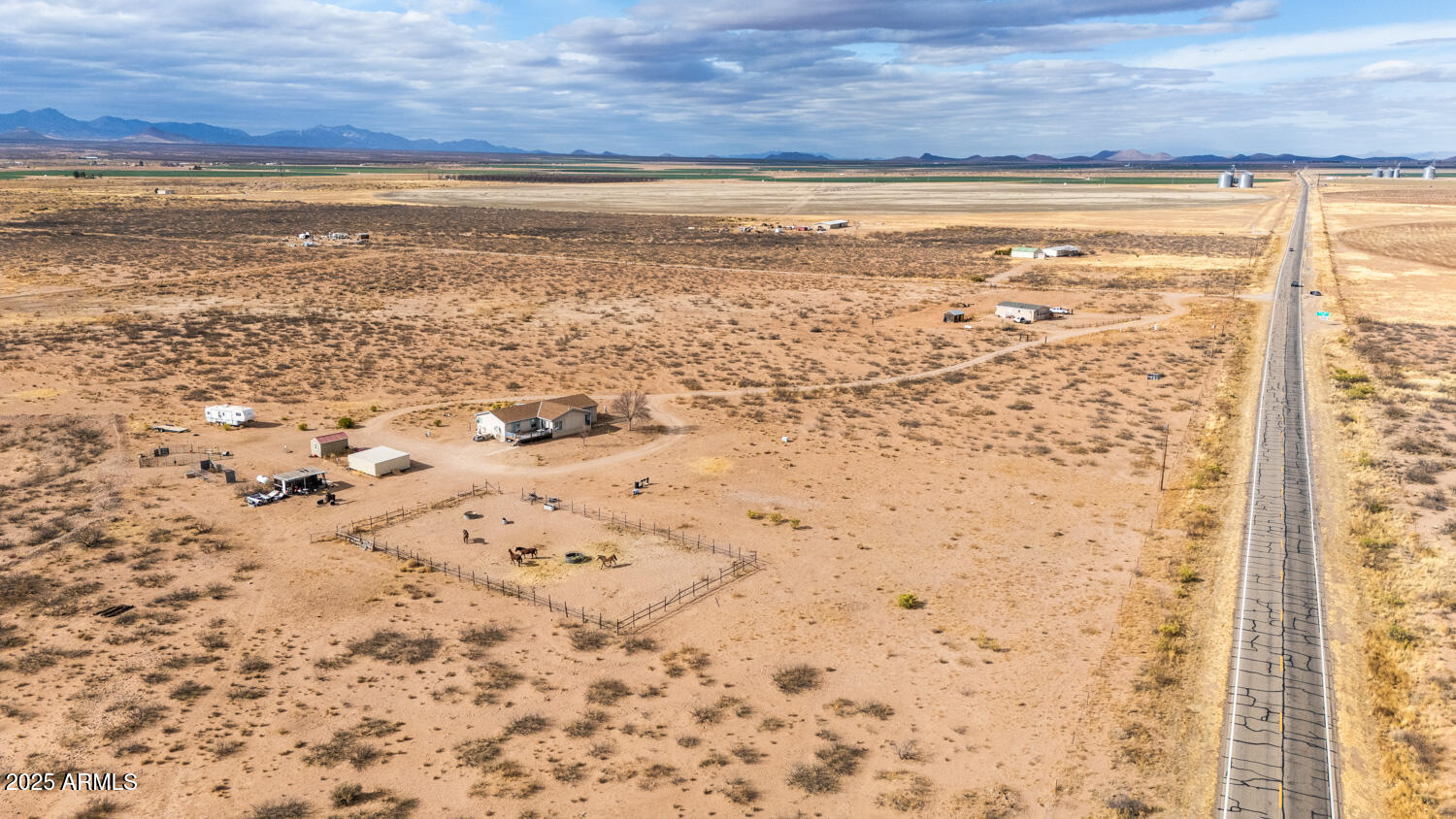 11240 Highway 191 Elfrida, AZ 85610 - Photo 9 of 61 11240-252-hwy191-9