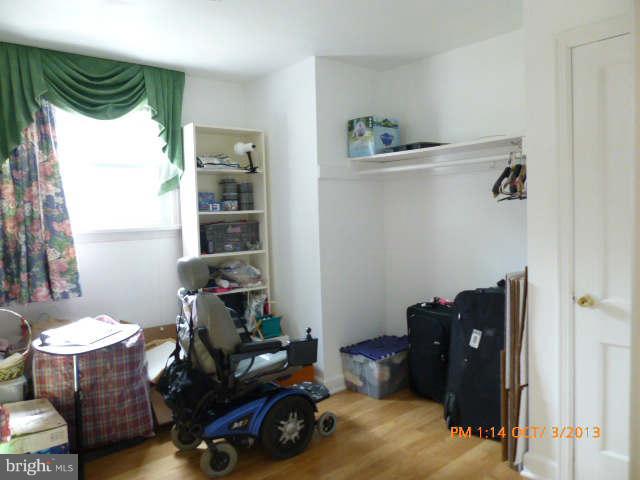 6928 Oak Ridge Road Falls Church, VA 22042 - Photo 11 of 19 Bedroom # 3