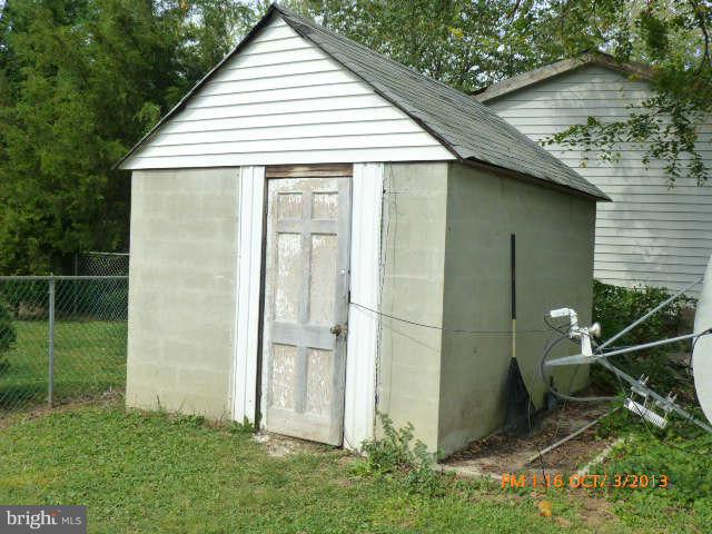 6928 Oak Ridge Road Falls Church, VA 22042 - Photo 18 of 19 SHED