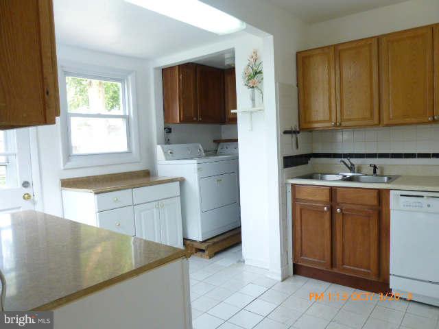 6928 Oak Ridge Road Falls Church, VA 22042 - Photo 7 of 19 Kitchen