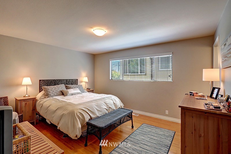 655 Main Street, Unit 101 Edmonds, WA 98020 - Photo 11 of 18