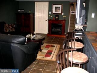 12145 Aster Road Philadelphia, PA 19154 - Photo 4 of 6 Gallery Image 4