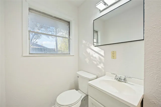 $232,500 | 3304 Bluefield Drive, Pasadena, TX 77503