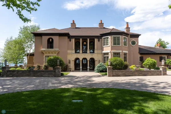 $14,000,000 | 45329 Red Pine Loop, Perham, MN 56573