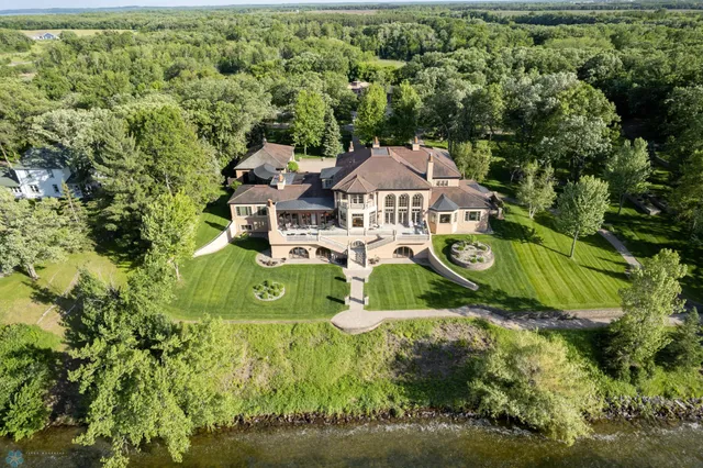 $14,000,000 | 45329 Red Pine Loop, Perham, MN 56573