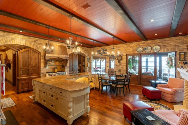 $14,000,000 | 45329 Red Pine Loop, Perham, MN 56573