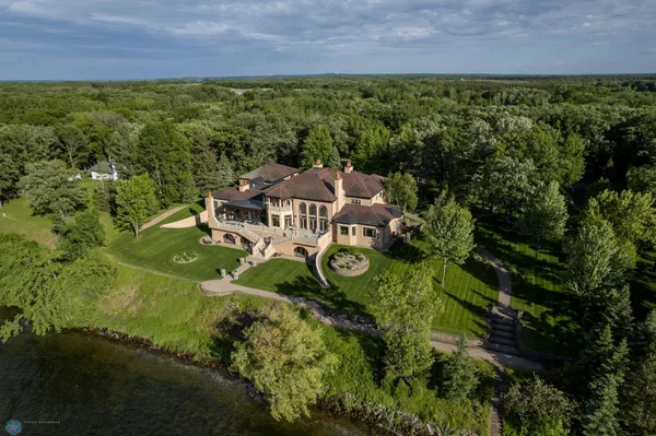 $14,000,000 | 45329 Red Pine Loop, Perham, MN 56573