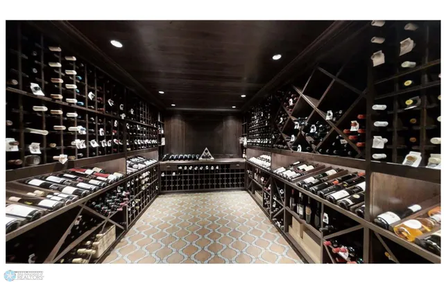 $14,000,000 | 45329 Red Pine Loop, Perham, MN 56573