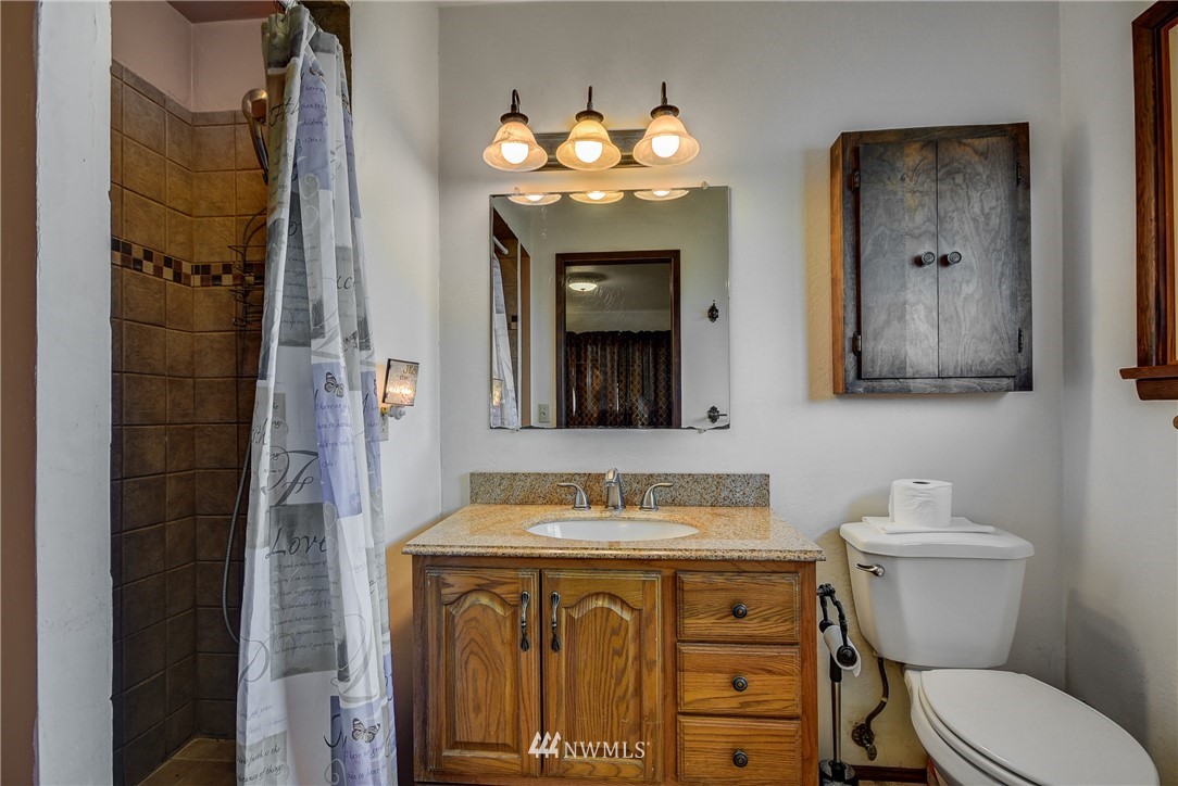 787 Silver Lake Road Oak Harbor, WA 98277 - Photo 12 of 25 Gallery Image 12