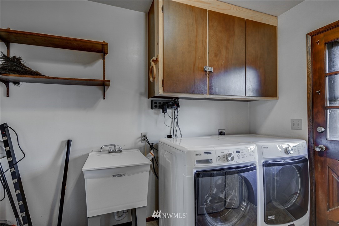 787 Silver Lake Road Oak Harbor, WA 98277 - Photo 17 of 25 Gallery Image 17