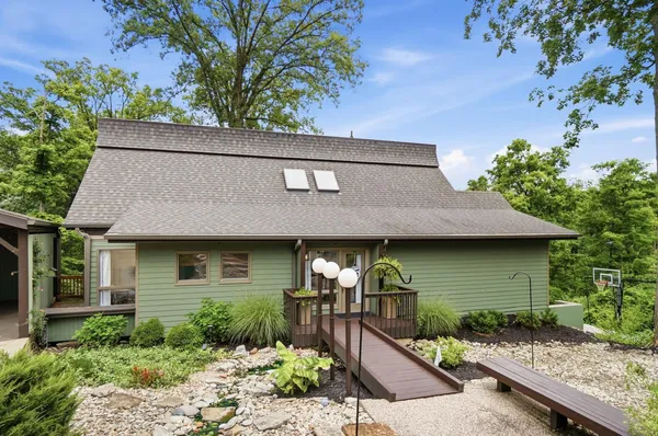 $425,000 | 1032 St Moritz Court, Lawrenceburg, IN 47025