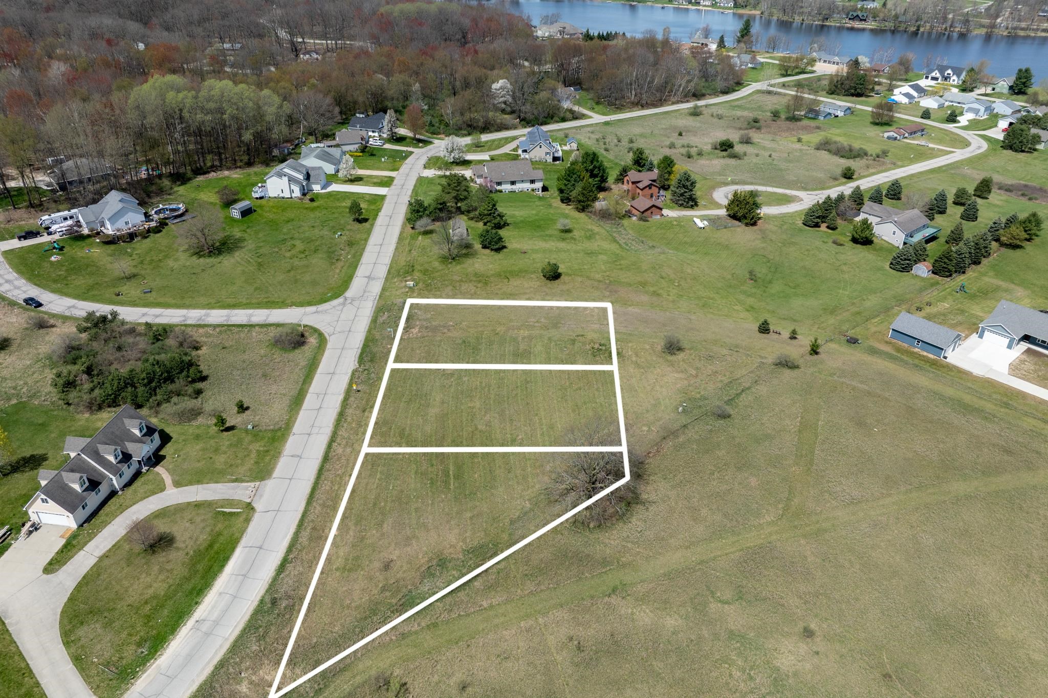 937 South Brinton Road Weidman, MI 48893 - Photo 2 of 29