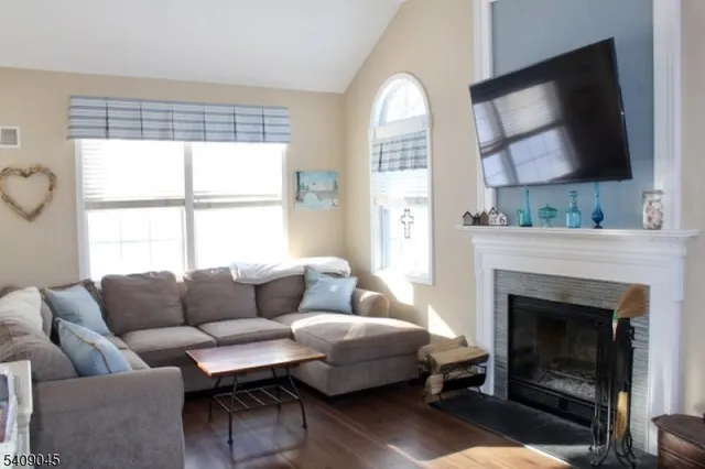 $550,000 | 18 Harborside Drive, Vernon, NJ 07461