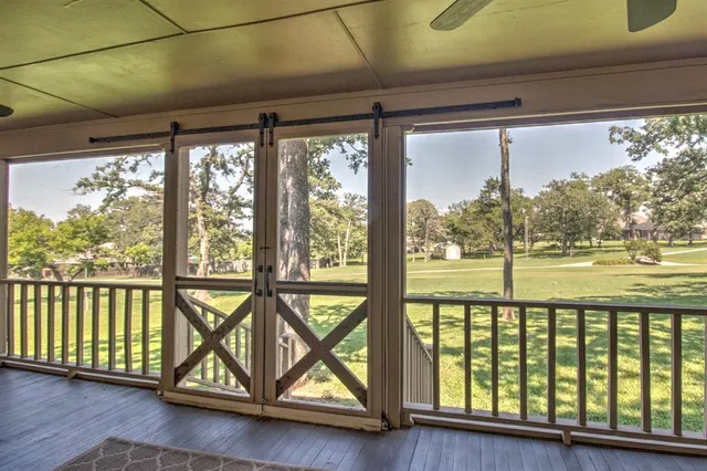 $499,000 | 413 Cocopa Drive, Lake Kiowa, TX 76240