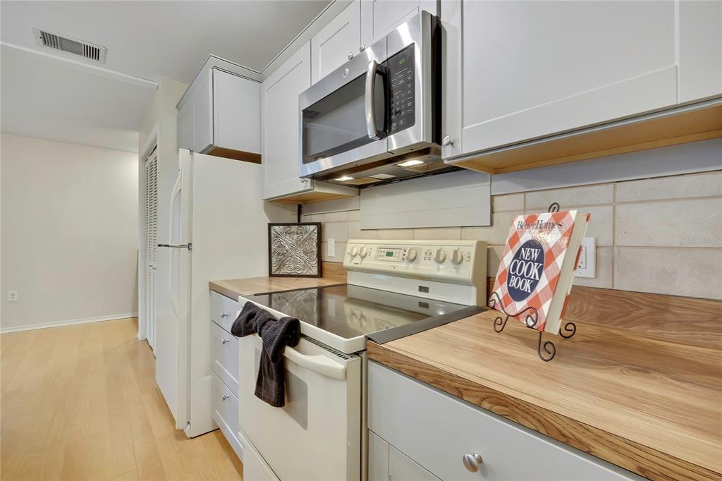 1021 Waterfall Drive Spring Hill, FL 34606 - Photo 19 of 41