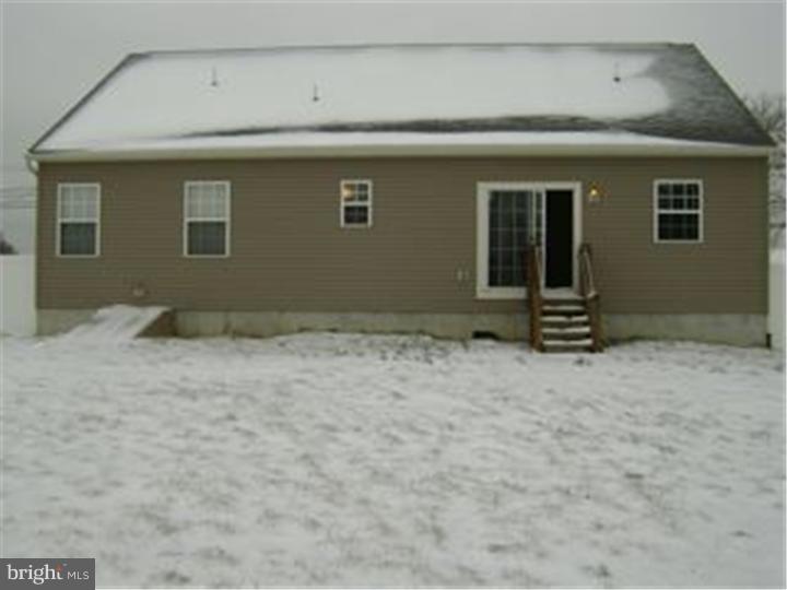 409 Georgetown Road Carneys Point, NJ 08069 - Photo 18 of 20 Exterior Back