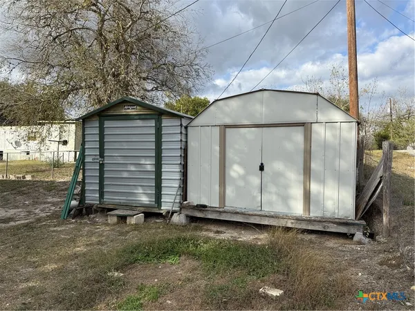 a view of a garage