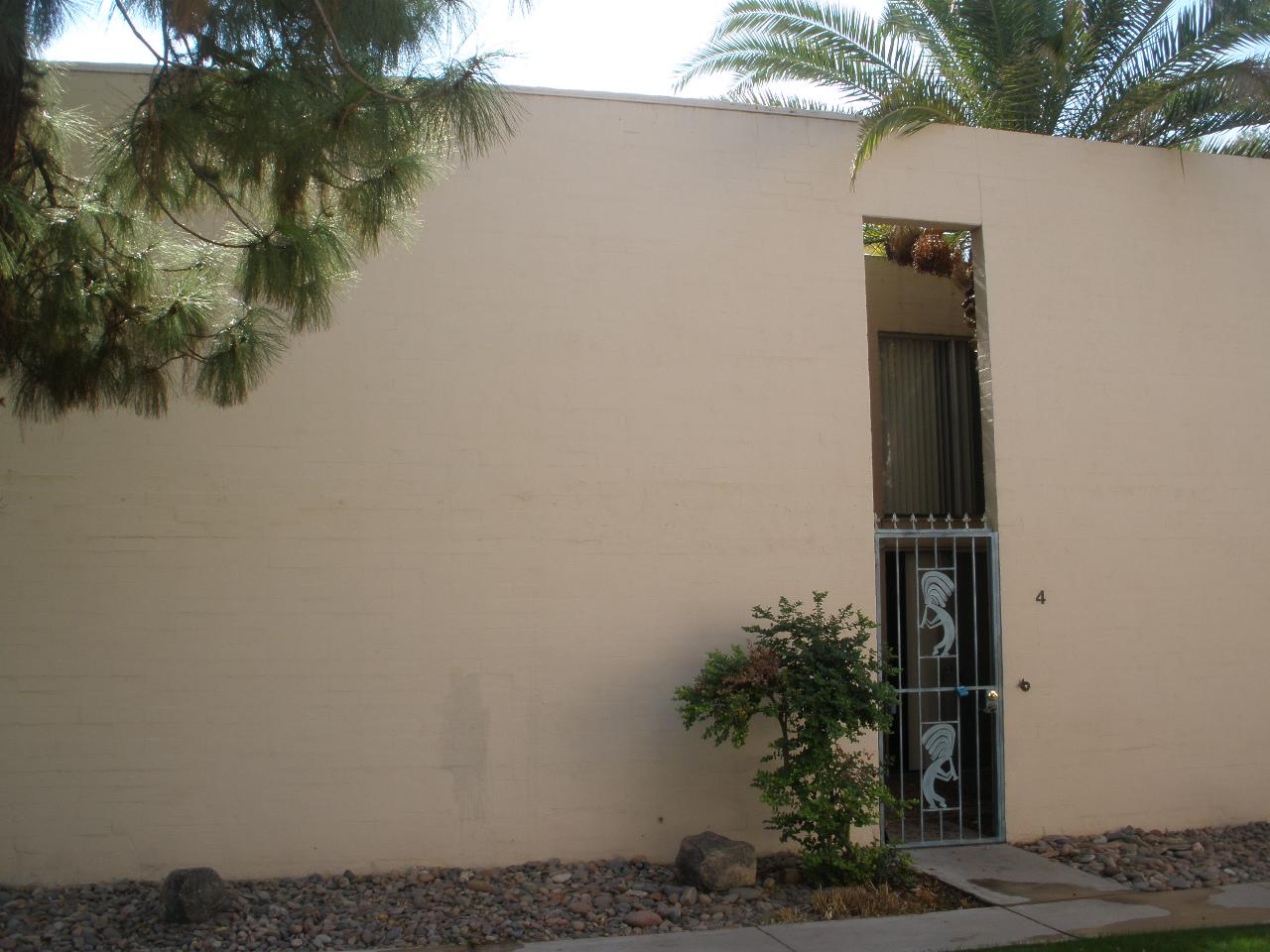 930 South Dobson Road, Unit 4 Mesa, AZ 85202 - Photo 2 of 12 Front entrance