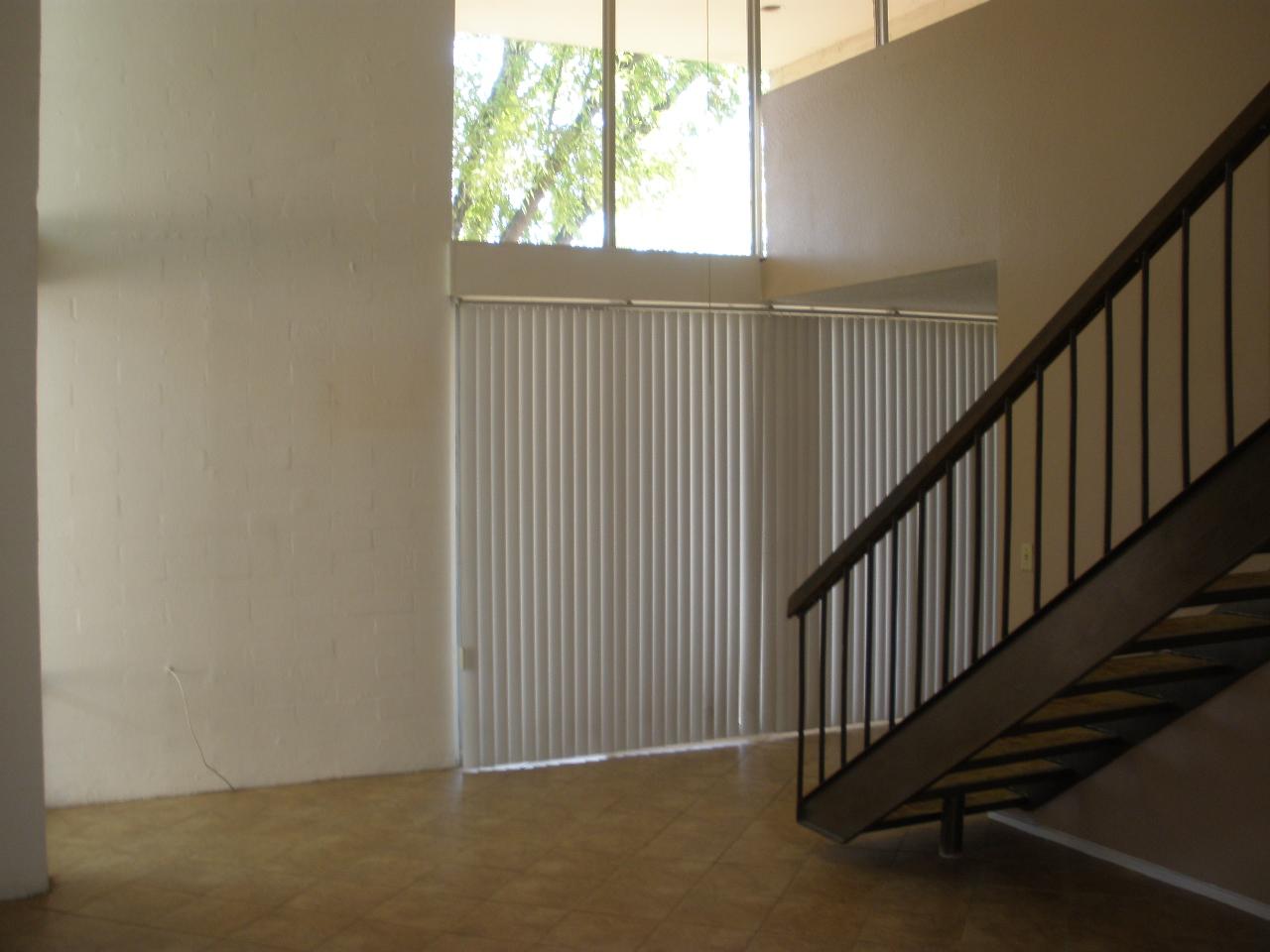 930 South Dobson Road, Unit 4 Mesa, AZ 85202 - Photo 3 of 12 Entry