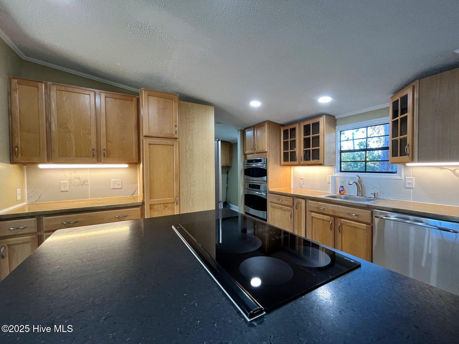 188 Shady Grove Road Carthage, NC 28327 - Photo 14 of 34 188 kitchen 6