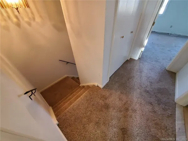 $2,450 | 27 Crows Nest Lane, Unit 6D, Danbury, CT 06801