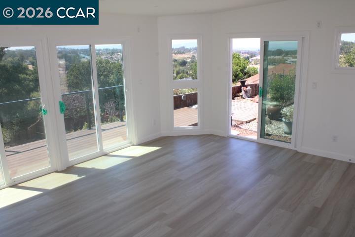 190 Iris Road Hercules, CA 94547 - Photo 36 of 42 Gallery Image 36