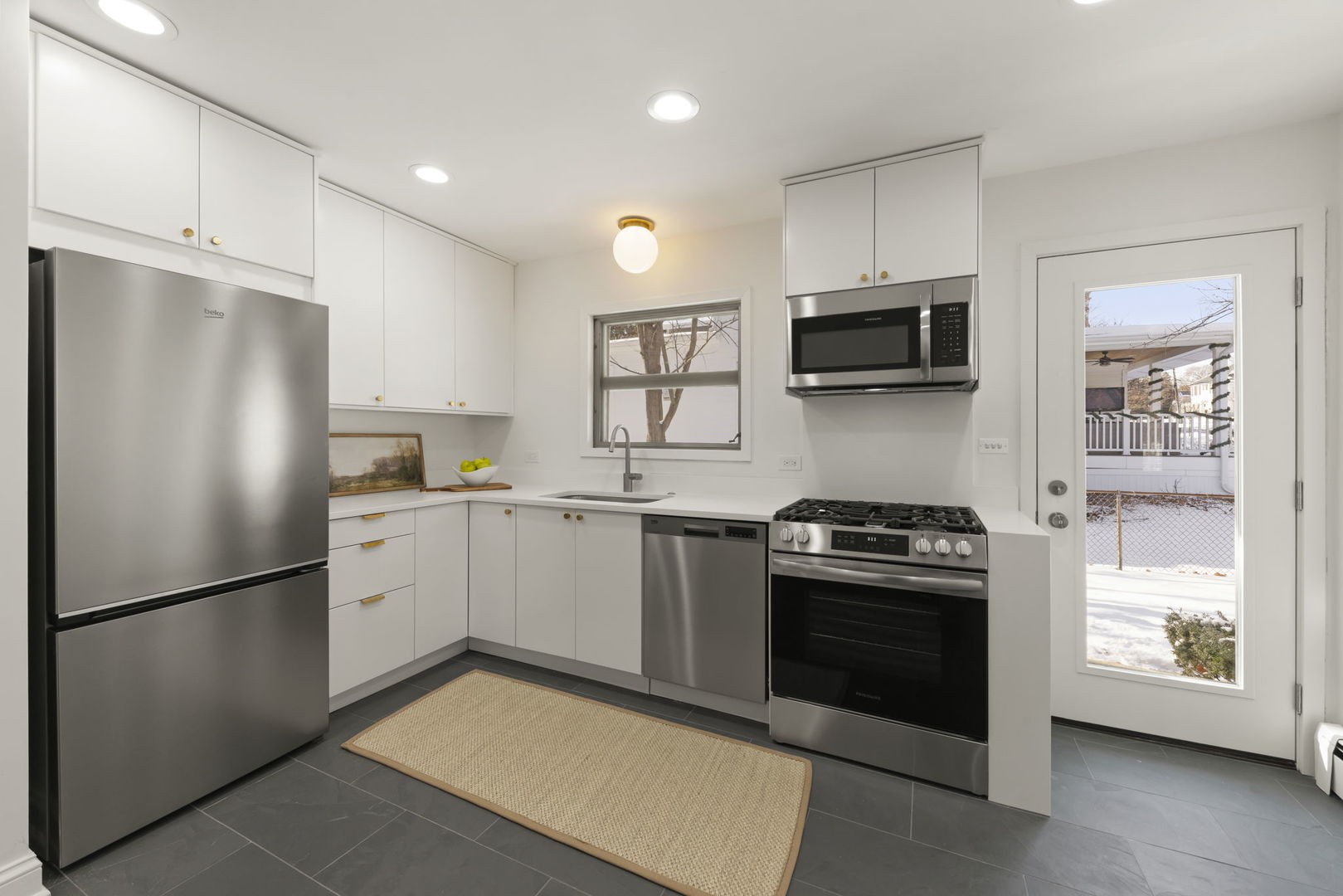 465 Cottage Avenue Glen Ellyn, IL 60137 - Photo 6 of 26