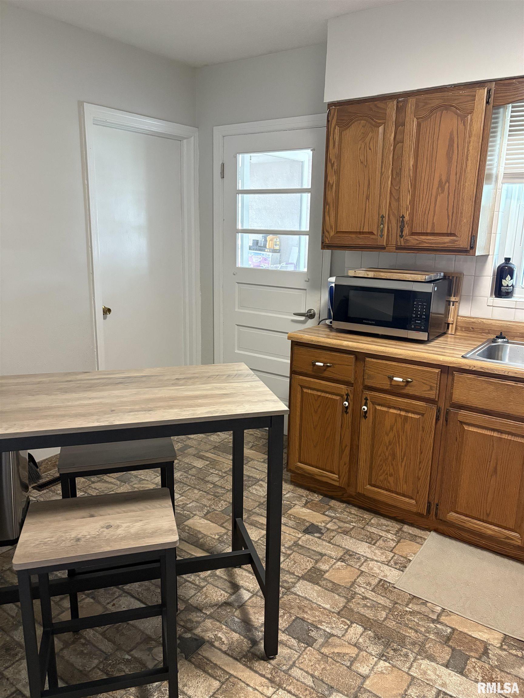 813 Ritter Street Pinckneyville, IL 62274 - Photo 12 of 19 Gallery Image 12