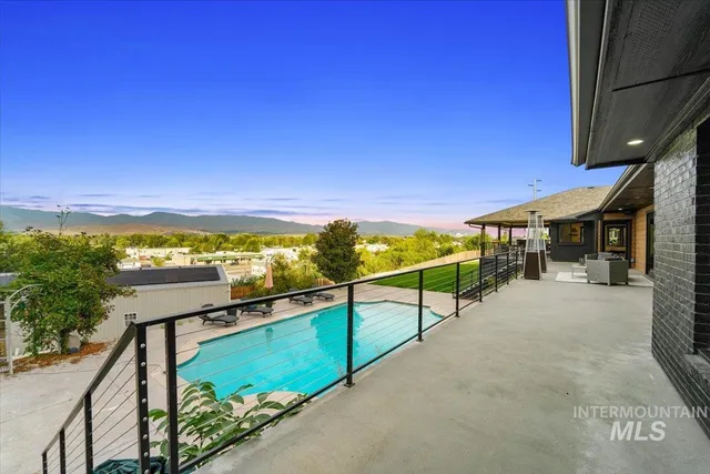$2,185,000 | 3200 Mountain View Drive, Boise, ID 83704