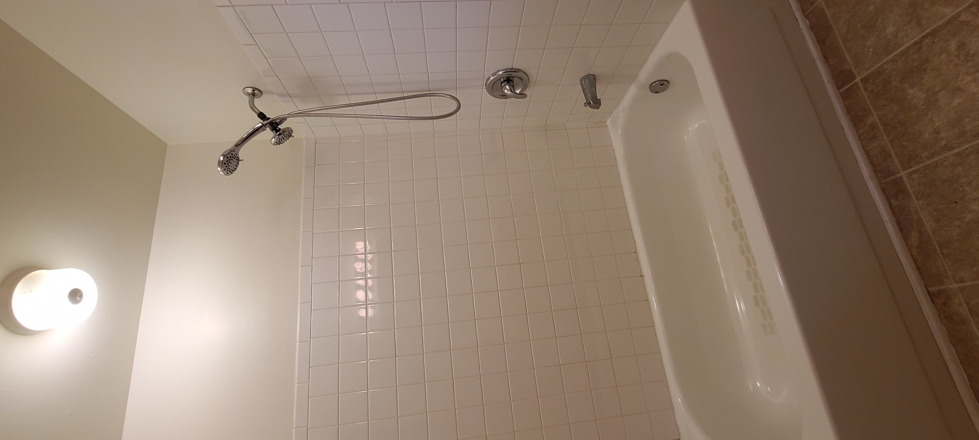 2225 Daysville Road Oregon, IL 61061 - Photo 8 of 28 a bathroom with a shower