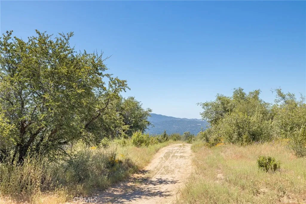 149 Old Yosemite Road Oakhurst, CA 93644 - Photo 28 of 74 Gallery Image 28