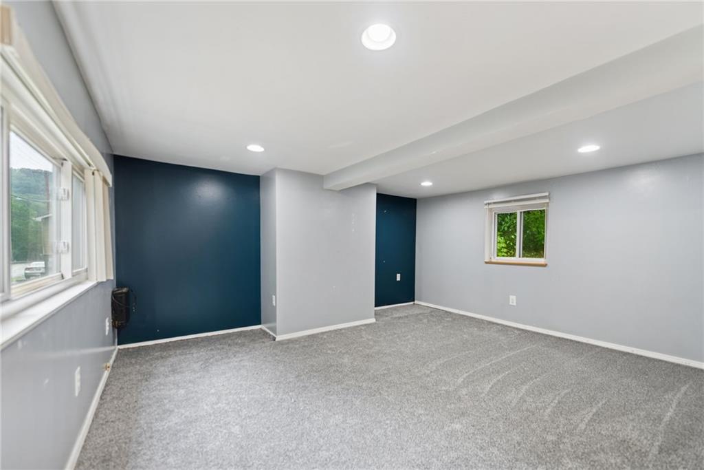 419 Lime Hollow Road Verona, PA 15147 - Photo 13 of 23 Gallery Image 13