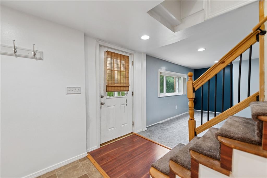 419 Lime Hollow Road Verona, PA 15147 - Photo 9 of 23 Gallery Image 9