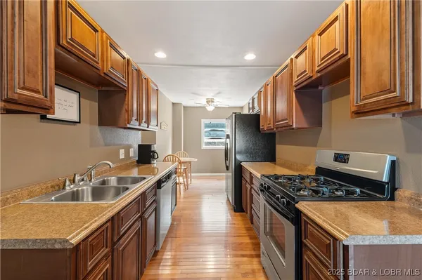 $460,000 | 523 Lucy Road, Lake Ozark, MO 65049