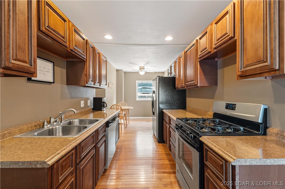 523 Lucy Road Lake Ozark, MO 65049 - Photo 11 of 61