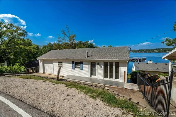 $460,000 | 523 Lucy Road, Lake Ozark, MO 65049