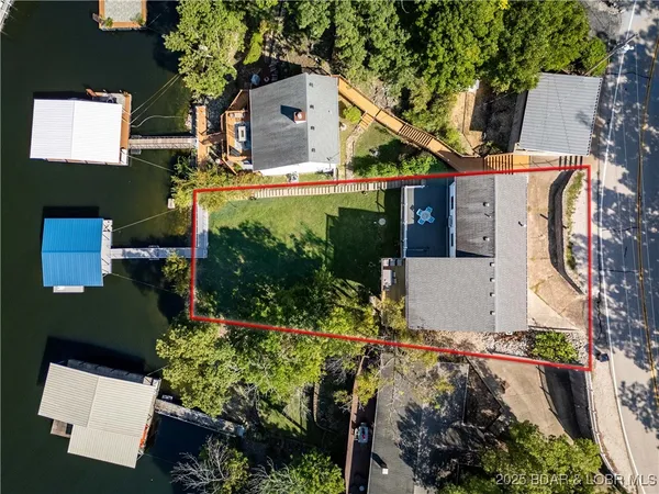 $460,000 | 523 Lucy Road, Lake Ozark, MO 65049